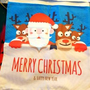 Set of 4 Christmas Throw Pillow Covers New